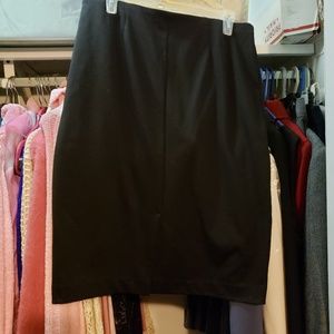 MAKE OFFER Straight stretchy skirt, super comfy!